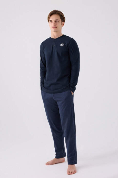 Arnetta Erkek Pamuklu Hakim Yaka Pigment Baskılı Kışlık Regular Fit Lacivert Pijama Takımı AR3166-S-V1