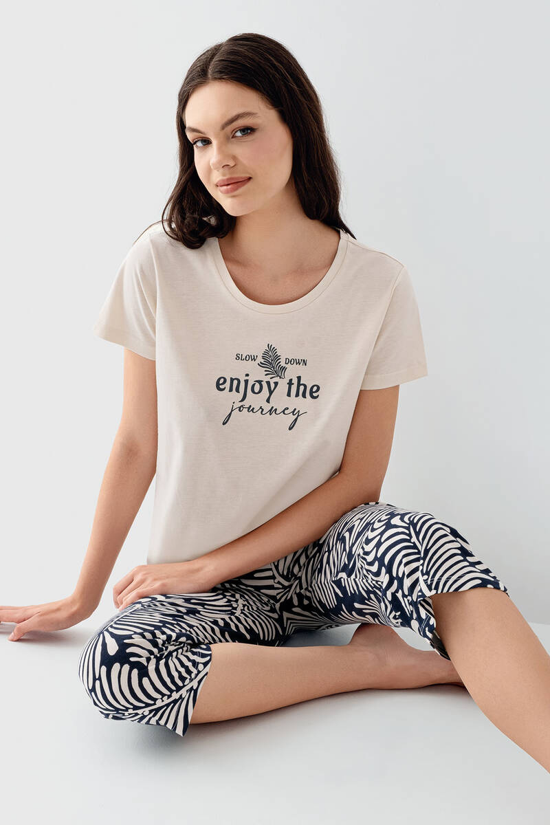 Arnetta Kadın Beyaz Kapri Takım