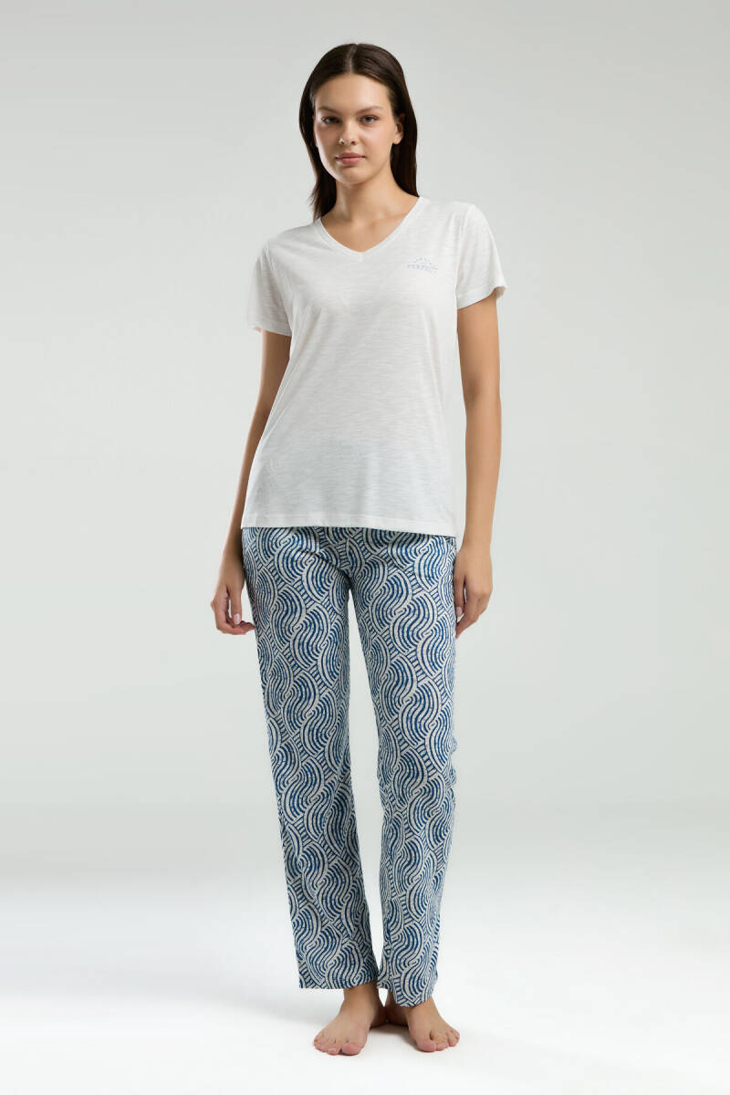Arnetta Kadın Pamuklu V Yaka Pigment Baskılı Yazlık Regular Fit Beyaz Pijama Takımı AR3209-S-V1 - 3