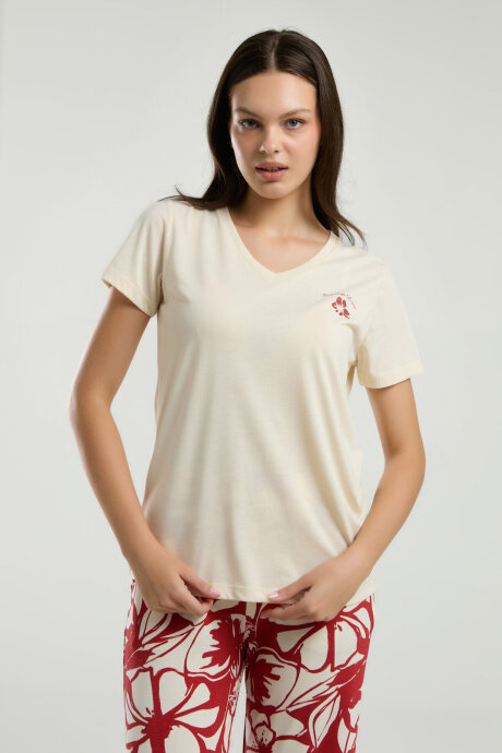 Arnetta Kadın Pamuklu V Yaka Pigment Baskılı Yazlık Regular Fit Krem Pijama Takımı AR3263-S-V1 - 2