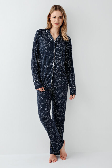 Arnetta Kadın Pamuklu Kışlık Regular Fit Lacivert Gömlek Pijama Takım AR3430-S-V1 (1)