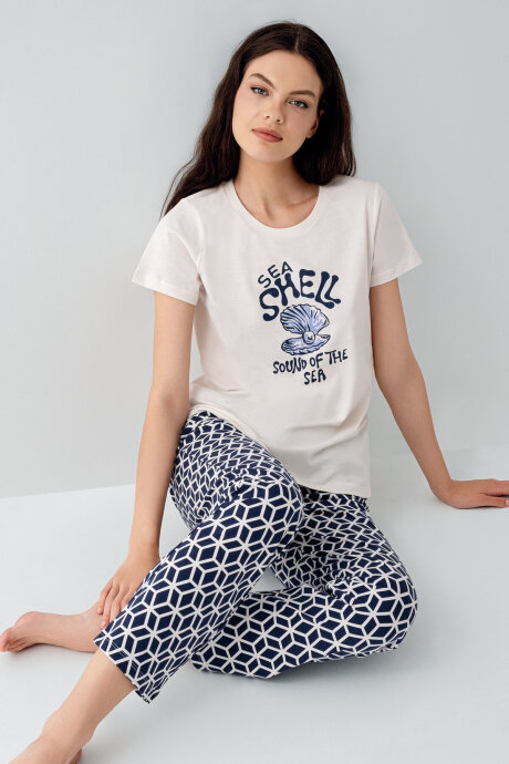 Arnetta Kadın Bisiklet Yaka Baskılı Yazlık Regular Fit Krem Pijama Takımı AR3661-S-V1