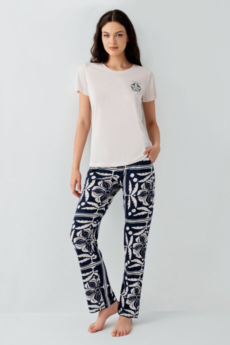 Arnetta Kadın Bisiklet Yaka Baskılı Yazlık Regular Fit Krem Pijama Takımı AR3565-S-V2 (1)