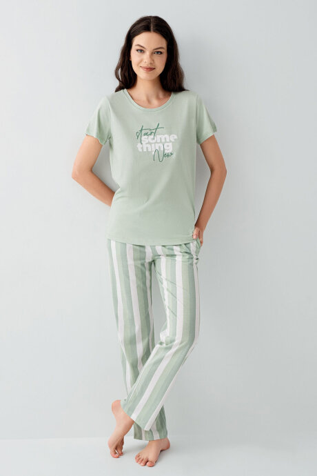 Arnetta Kadın Bisiklet Yaka Baskılı Yazlık Regular Fit Yeşil Pijama Takımı AR3588-S-V1 (1)