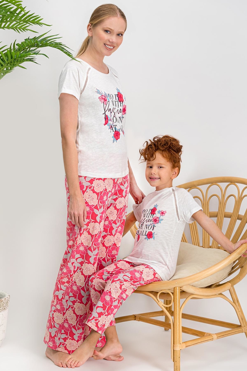 Arnetta - Arnetta Pink Violet Krem Nakış Detaylı Kısa Kollu Kız Çocuk Pijama Takımı (1)