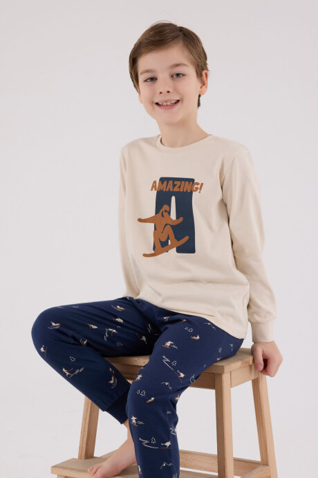Arnetta Erkek Çocuk Pamuklu Bisiklet Yaka Pigment Baskılı Kışlık Regular Fit Krem Pijama Takımı AR3516-C-V2 
