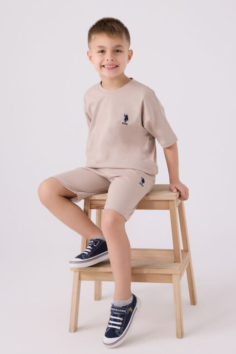 U.S. Polo Assn. Erkek Çocuk Pamuklu Bisiklet Yaka Sargı Nakışlı Yazlık Regular Fit Krem Bermuda Takım US1779-C-V16 - 3