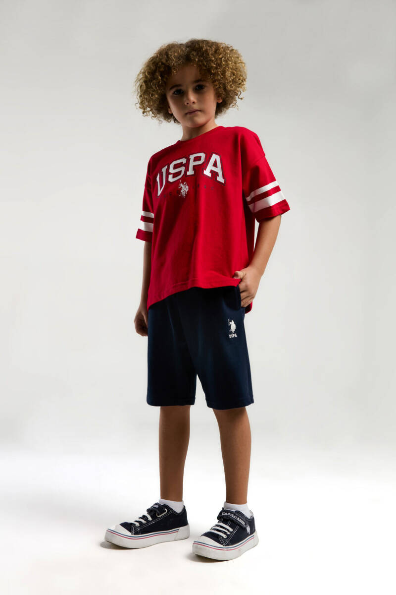 U.S. Polo Assn. Erkek Çocuk Pamuklu Bisiklet Yaka Pigment Baskılı Yazlık Regular Fit Kırmızı Bermuda Takım US2022-C-V5 - 3