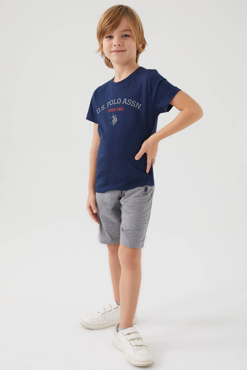 U.S. Polo Assn. Erkek Çocuk Pamuklu Bisiklet Yaka Pigment Baskılı Yazlık Regular Fit Lacivert Bermuda Takım US1369-C-V3 - 1