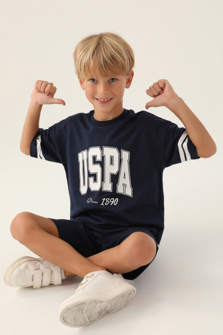 U.S. Polo Assn. Erkek Çocuk Pamuklu Bisiklet Yaka Pigment Baskılı Yazlık Regular Fit Lacivert Bermuda Takım US1709-C-V2 - 3