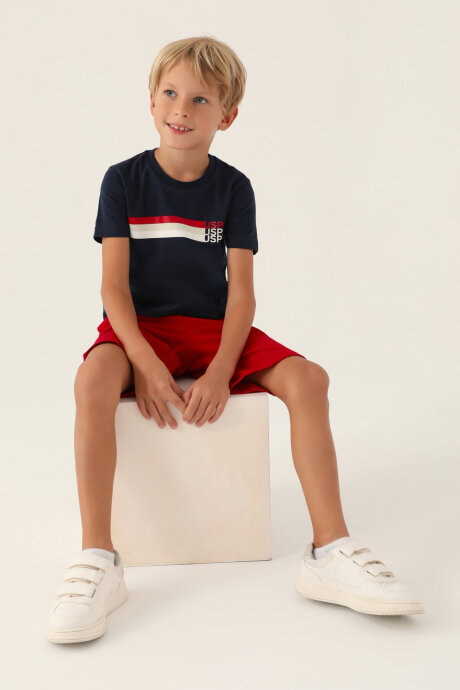 U.S. Polo Assn. Erkek Çocuk Pamuklu Bisiklet Yaka Pigment Baskılı Yazlık Regular Fit Lacivert Bermuda Takım US1764-C-V1 (1)