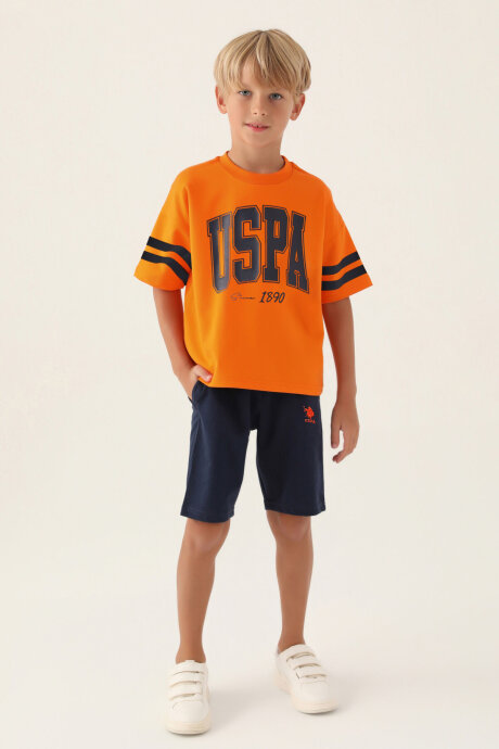 U.S. Polo Assn. Erkek Çocuk Pamuklu Bisiklet Yaka Pigment Baskılı Yazlık Regular Fit Turuncu Bermuda Takım US1709-C-V7