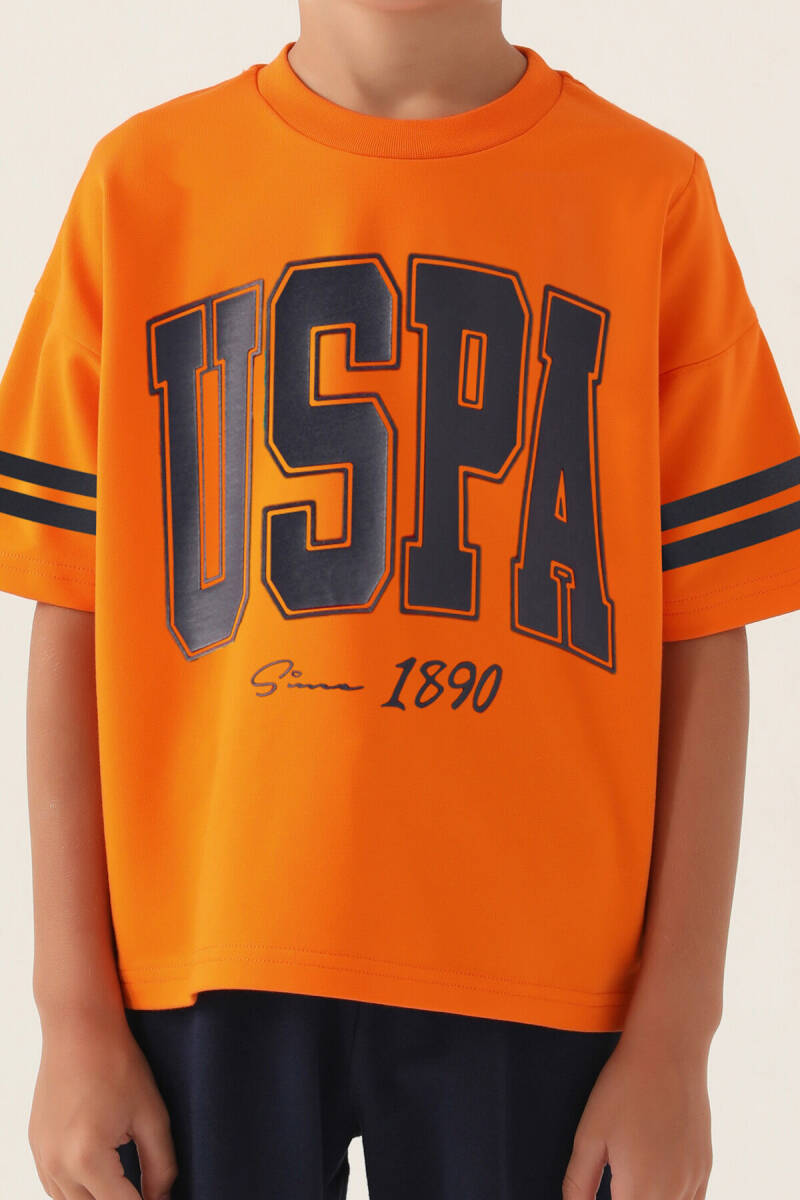 U.S. Polo Assn. Erkek Çocuk Pamuklu Bisiklet Yaka Pigment Baskılı Yazlık Regular Fit Turuncu Bermuda Takım US1709-C-V7 - 4