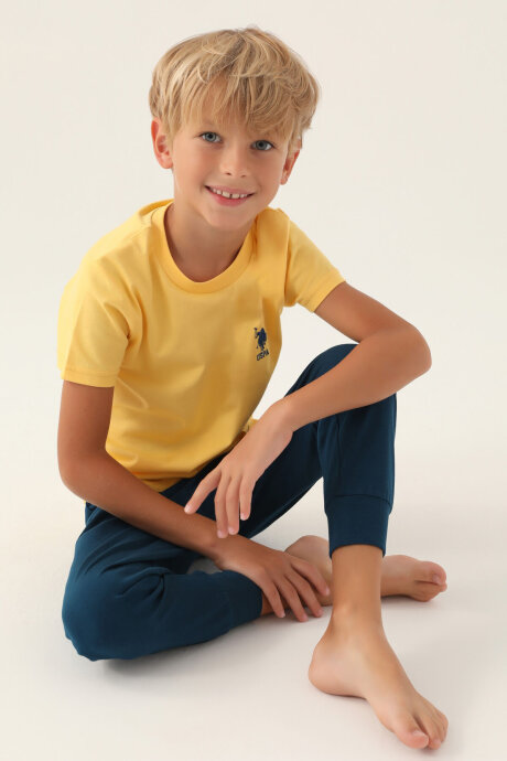 U.S. Polo Assn. Erkek Çocuk Bisiklet Yaka Pigment Baskılı Yazlık Regular Fit Sarı Pijama Takımı US1742-C-V2 (1)