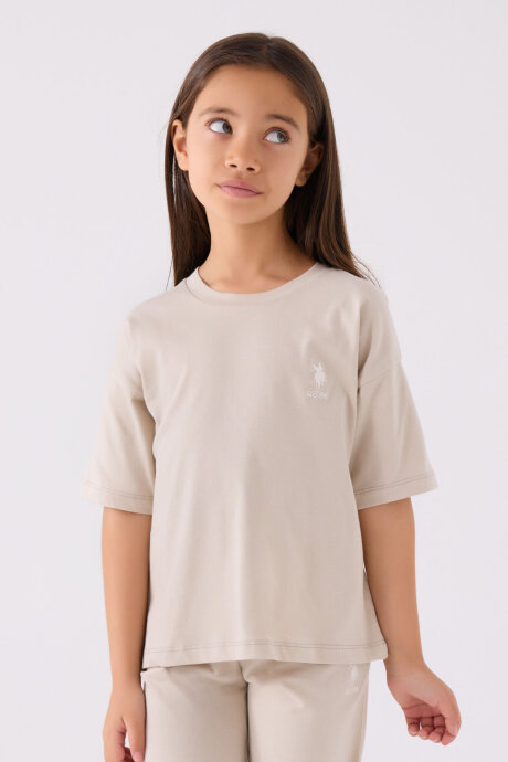 U.S. Polo Assn. Kız Çocuk Pamuklu Bisiklet Yaka Sargı Nakışlı Yazlık Regular Fit Krem Bermuda Takım US1848-C-V19 - 2
