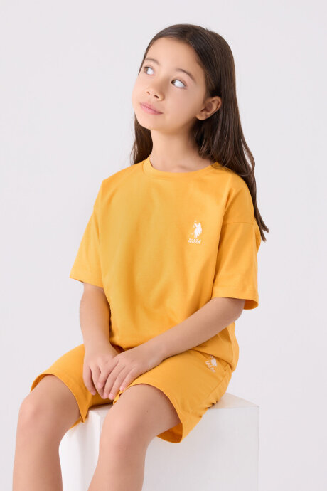 U.S. Polo Assn. Kız Çocuk Bisiklet Yaka Sargı Nakışlı Yazlık Regular Fit Sarı Bermuda Takım US1848-C-V3 - 2