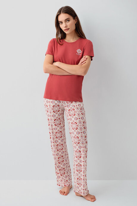 Pierre Cardin Kadın Pamuklu Bisiklet Yaka Nakışlı Yazlık Regular Fit Bordo Pijama Takımı PC9194-S-V1 (1)