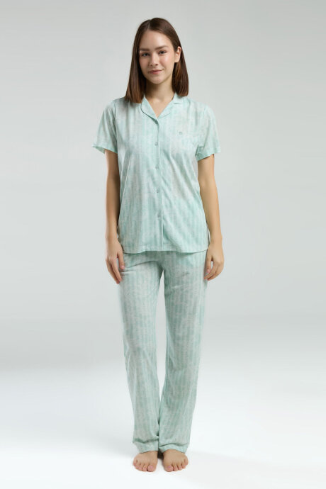 Pierre Cardin Kadın Gömlek Yaka Pigment Baskılı Yazlık Regular Fit Yeşil Gömlek Pijama Takım PC8965-S-V1 (1)