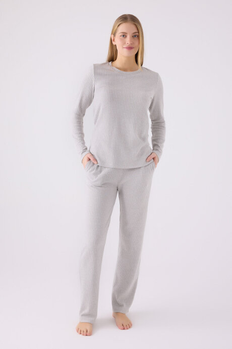 Pierre Cardin Kadın Bisiklet Yaka Pigment Baskılı Kışlık Regular Fit Gri Pijama Takımı PC8908-S-V2