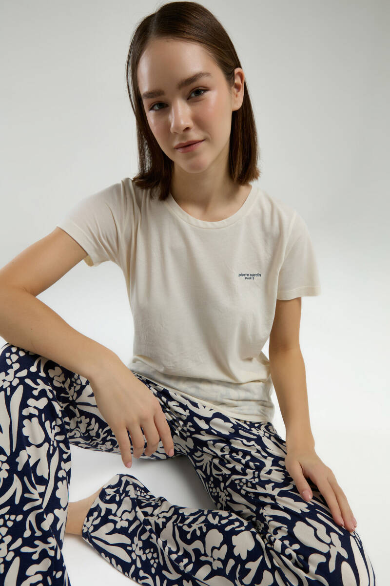 Pierre Cardin Kadın Bisiklet Yaka Pigment Baskılı Yazlık Regular Fit Krem Pijama Takımı PC8973-S-V1 - 1