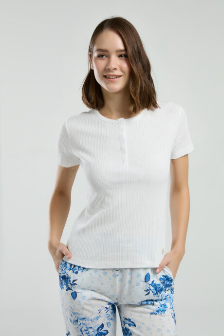 Pierre Cardin Kadın Hakim Yaka Pigment Baskılı Yazlık Regular Fit Beyaz Pijama Takımı PC8970-S-V1