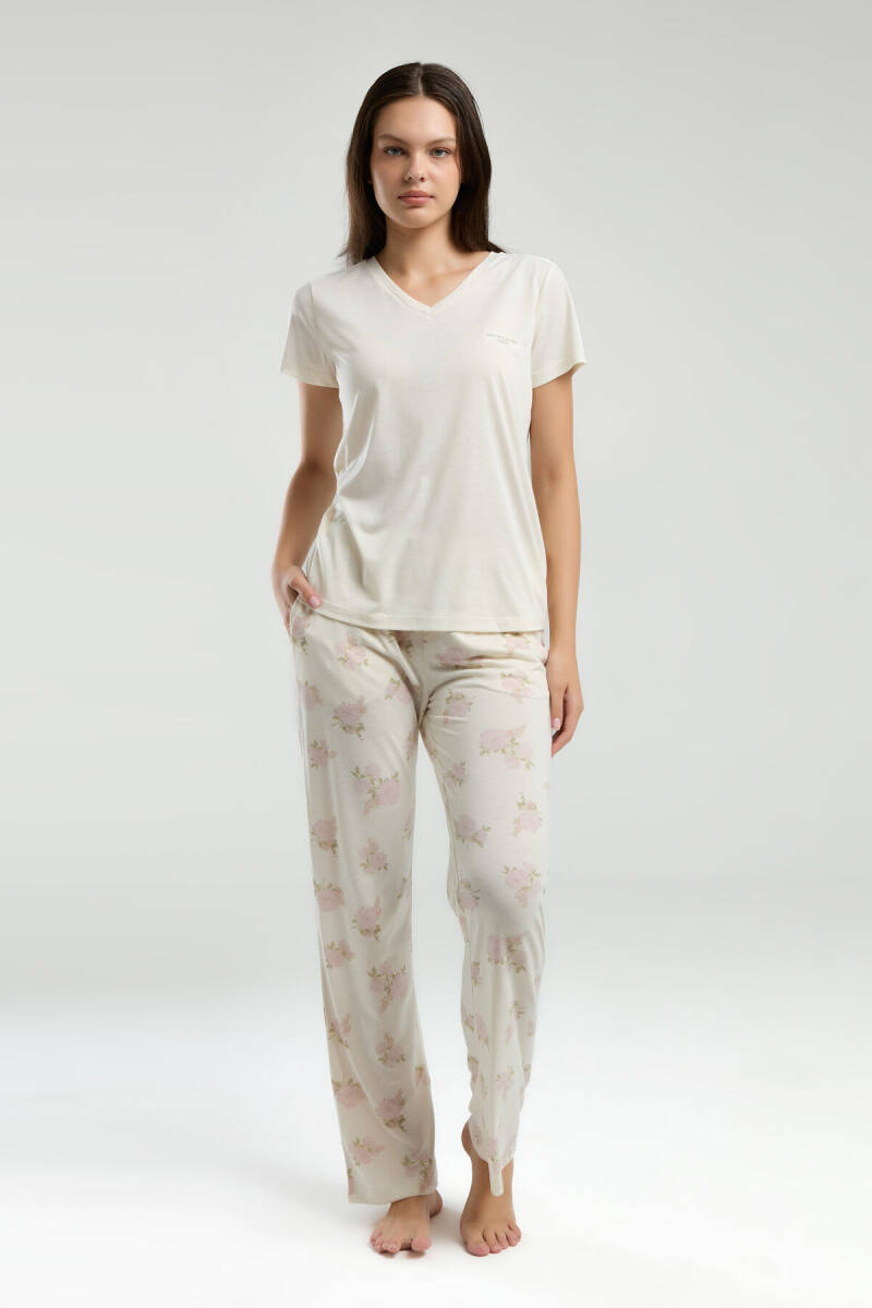 Pierre Cardin Kadın Pamuklu V Yaka Pigment Baskılı Yazlık Regular Fit Beyaz Pijama Takımı PC9006-S-V1 - 2