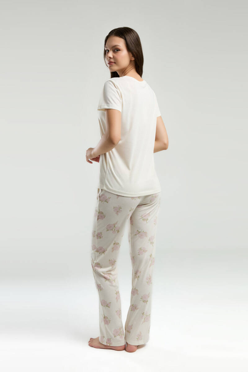 Pierre Cardin Kadın Pamuklu V Yaka Pigment Baskılı Yazlık Regular Fit Beyaz Pijama Takımı PC9006-S-V1 - 5