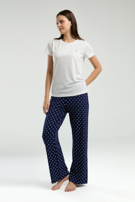 Pierre Cardin Kadın Pamuklu Hakim Yaka Pigment Baskılı Yazlık Regular Fit Beyaz Pijama Takımı PC8953-S-V1 - 3
