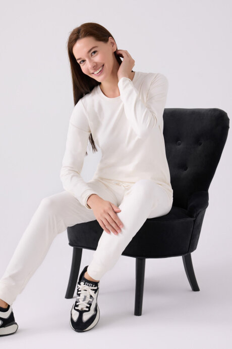 Pierre Cardin Kadın Pamuklu Bisiklet Yaka Pigment Baskılı Kışlık Regular Fit Beyaz Pijama Takımı PC8925-S-V1 - 3