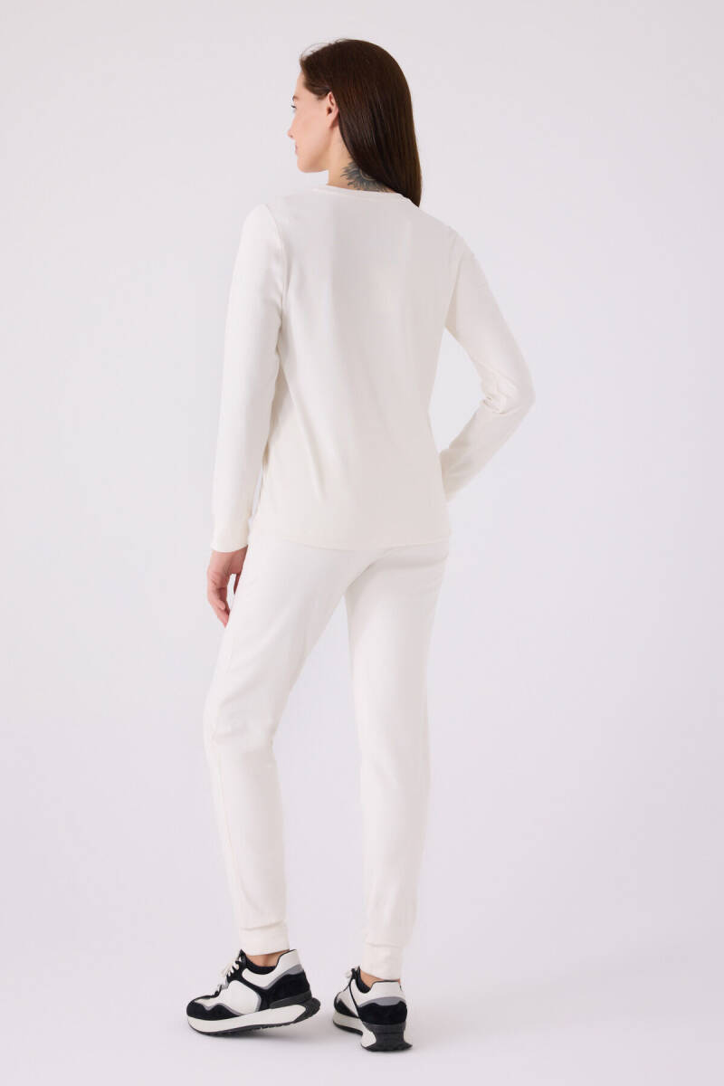 Pierre Cardin Kadın Pamuklu Bisiklet Yaka Pigment Baskılı Kışlık Regular Fit Beyaz Pijama Takımı PC8925-S-V1 - 5