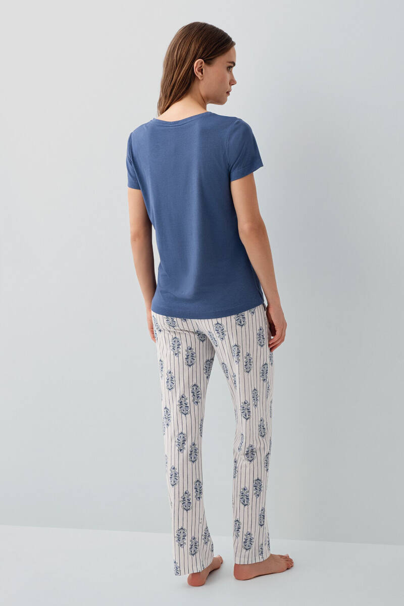 Pierre Cardin Kadın Pamuklu Bisiklet Yaka Nakışlı Yazlık Regular Fit Lacivert Pijama Takımı PC9213-S-V1 - 4