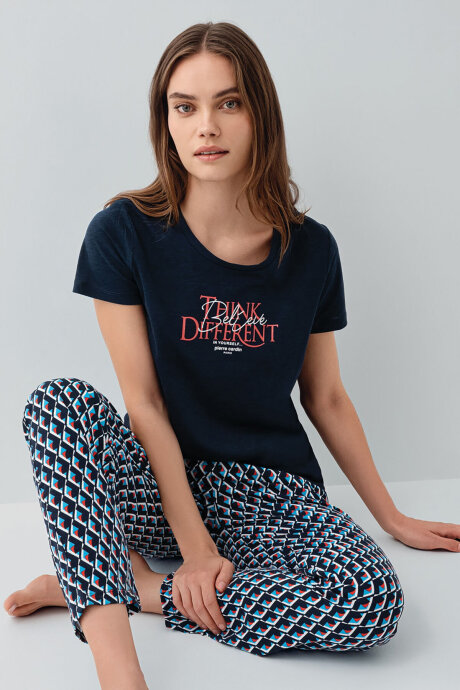 Pierre Cardin Kadın Bisiklet Yaka Nakışlı Yazlık Regular Fit Lacivert Pijama Takımı PC9157-S-V2
