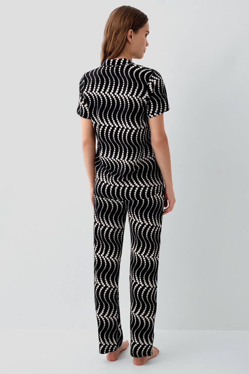 Pierre Cardin Kadın Pamuklu Gömlek Yaka Nakışlı Yazlık Regular Fit Siyah Pijama Takımı PC9168-S-V1 - 4