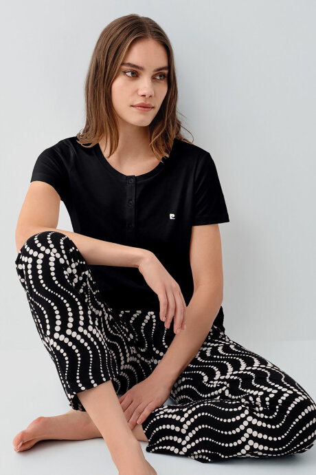 Pierre Cardin Kadın Hakim Yaka Nakışlı Yazlık Regular Fit Siyah Pijama Takımı PC9165-S-V1