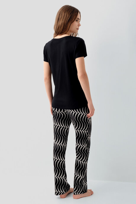 Pierre Cardin Kadın Pamuklu Hakim Yaka Nakışlı Yazlık Regular Fit Siyah Pijama Takımı PC9165-S-V1 - 4