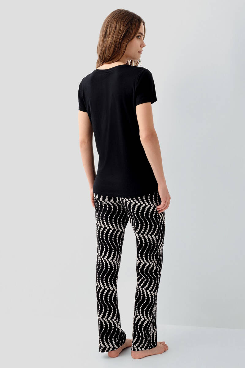 Pierre Cardin Kadın Pamuklu Hakim Yaka Nakışlı Yazlık Regular Fit Siyah Pijama Takımı PC9165-S-V1 - 4