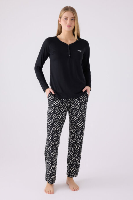 Pierre Cardin Kadın Hakim Yaka Pigment Baskılı Kışlık Regular Fit Siyah Pijama Takımı PC8871-S-V1 - 1