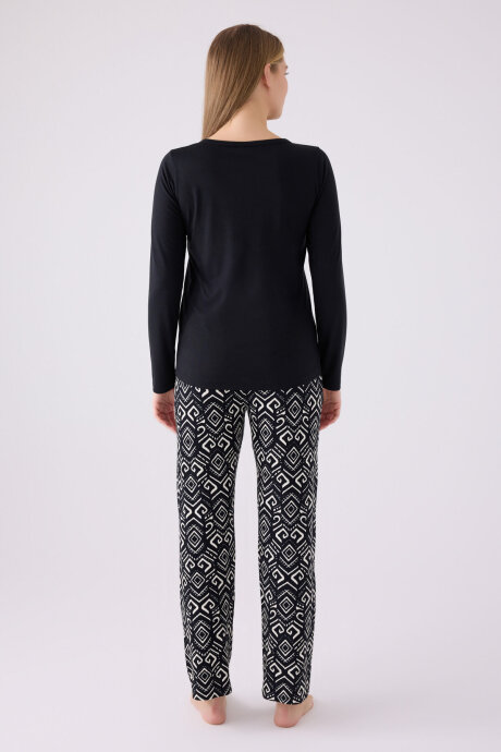 Pierre Cardin Kadın Hakim Yaka Pigment Baskılı Kışlık Regular Fit Siyah Pijama Takımı PC8871-S-V1 - 5