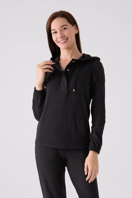 Pierre Cardin Kadın Pamuklu Kapüşonlu Pigment Baskılı Kışlık Regular Fit Siyah Pijama Takımı PC8924-S-V1 (1)