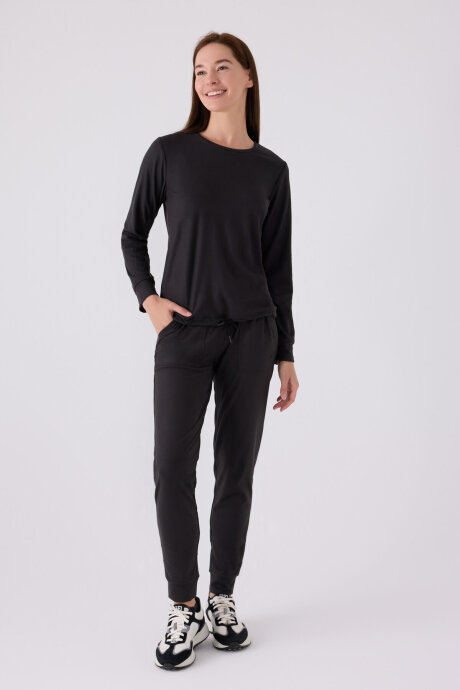 Pierre Cardin Kadın Pamuklu Bisiklet Yaka Pigment Baskılı Kışlık Regular Fit Gri Pijama Takımı PC8925-S-V2