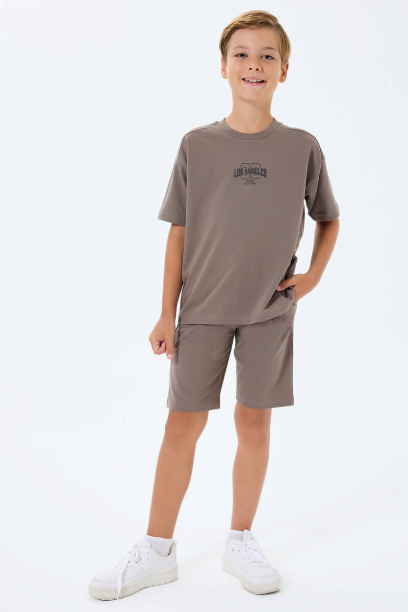 Rolypoly Erkek Çocuk %100 Pamuk Bisiklet Yaka Baskılı Yazlık Oversize Fit Kahverengi Bermuda Takım RP3729-C-V2 - 2