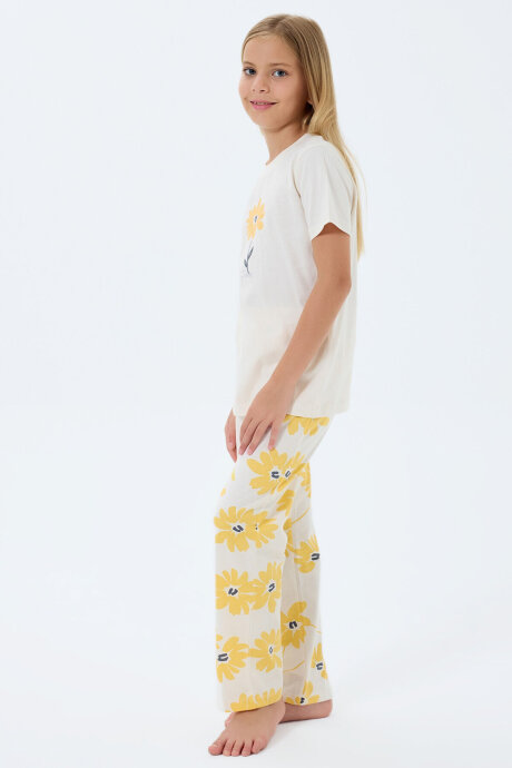Rolypoly Kız Çocuk Bisiklet Yaka Baskılı Yazlık Regular Fit Krem Pijama Takımı RP3785-C-V1 (1)