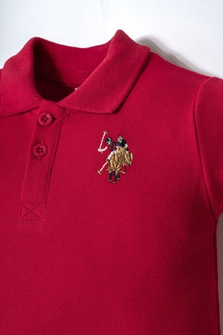 U.S. Polo Assn. Erkek Bebek Polo Yaka Nakışlı Yazlık Regular Fit Kırmızı Bebek Takımı USB2885-C-V6 (1)