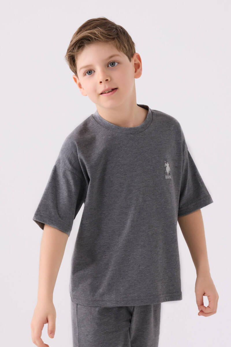 U.S. Polo Assn. Erkek Çocuk Bisiklet Yaka Sargı Nakışlı Yazlık Regular Fit Gri Bermuda Takım US1779-C-V27 - 2
