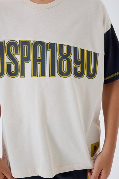 U.S. Polo Assn. Erkek Çocuk Bisiklet Yaka Nakışlı Yazlık Regular Fit Beyaz Bermuda Takım US2418-C-V1 - 3