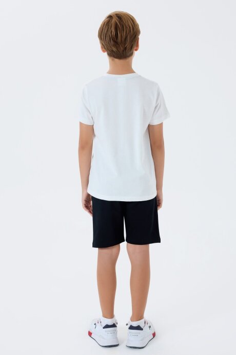 U.S. Polo Assn. Erkek Çocuk %100 Pamuk Bisiklet Yaka Nakışlı Yazlık Regular Fit Beyaz Bermuda Takım US2432-C-V1 - 4