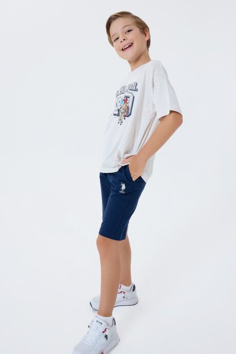 U.S. Polo Assn. Erkek Çocuk %100 Pamuk Bisiklet Yaka Nakışlı Yazlık Regular Fit Beyaz Bermuda Takım US2444-C-V2 - 3