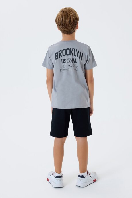 U.S. Polo Assn. Erkek Çocuk %100 Pamuk Bisiklet Yaka Nakışlı Yazlık Regular Fit Gri Bermuda Takım US2427-C-V2 - 4