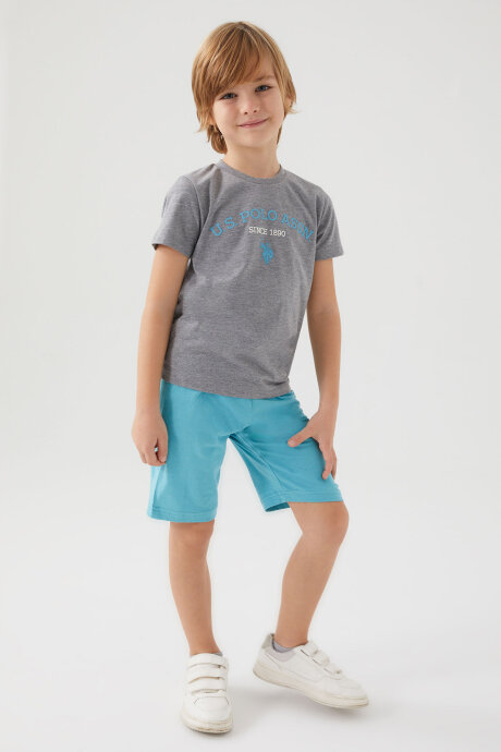 U.S. Polo Assn. Erkek Çocuk Pamuklu Bisiklet Yaka Pigment Baskılı Yazlık Regular Fit Gri Bermuda Takım US1369-C-V5 (1)