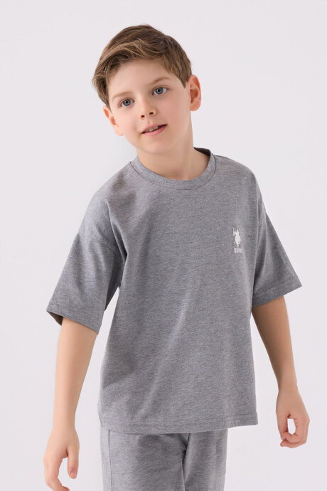 U.S. Polo Assn. Erkek Çocuk Pamuklu Bisiklet Yaka Sargı Nakışlı Yazlık Regular Fit Gri Bermuda Takım US1779-C-V37 - 2
